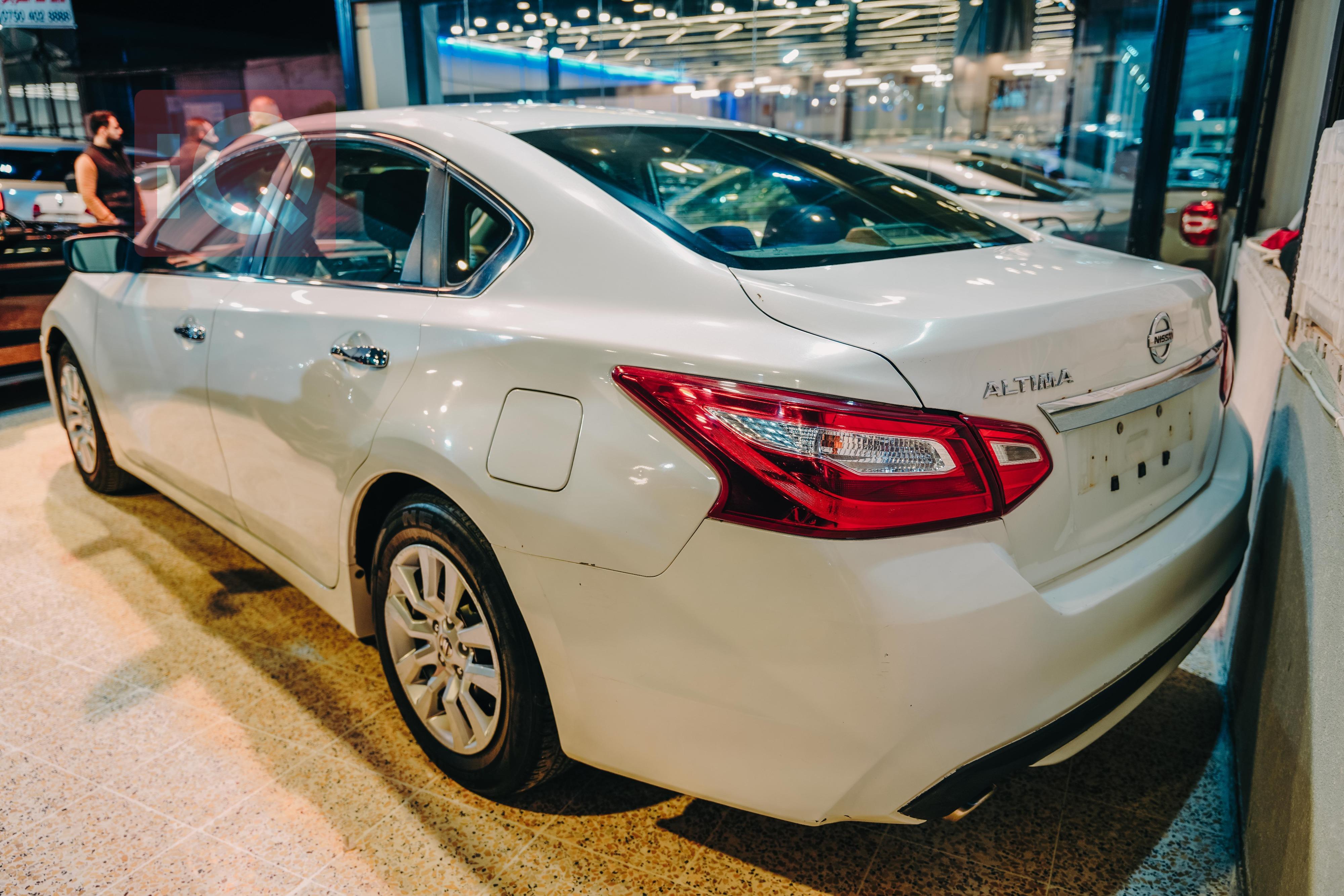 Nissan Altima